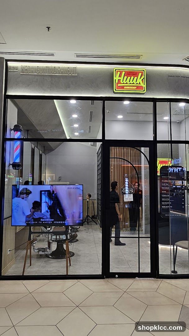 Huuk Barbershop