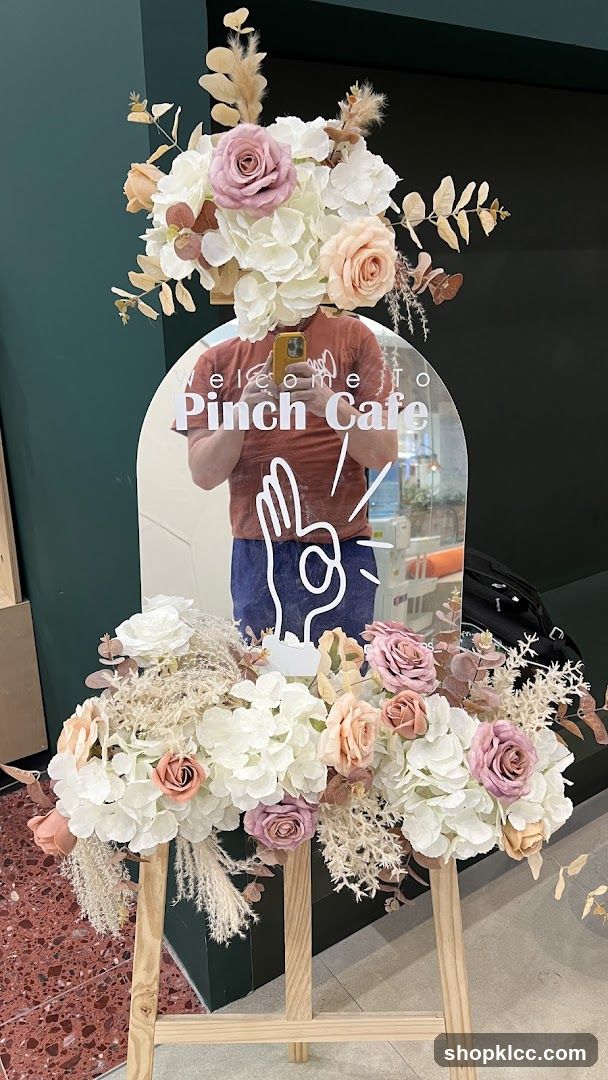 Welcome to Pinch Cafe