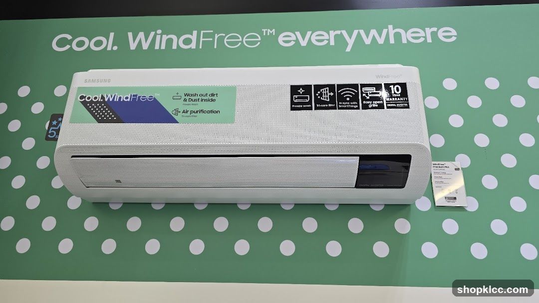 Samsung Cool WindFree Air Conditioner Display