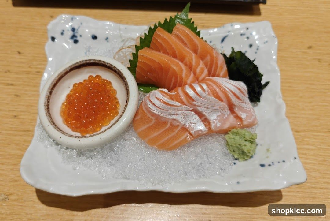 Sashimi Platter with Salmon and Roe