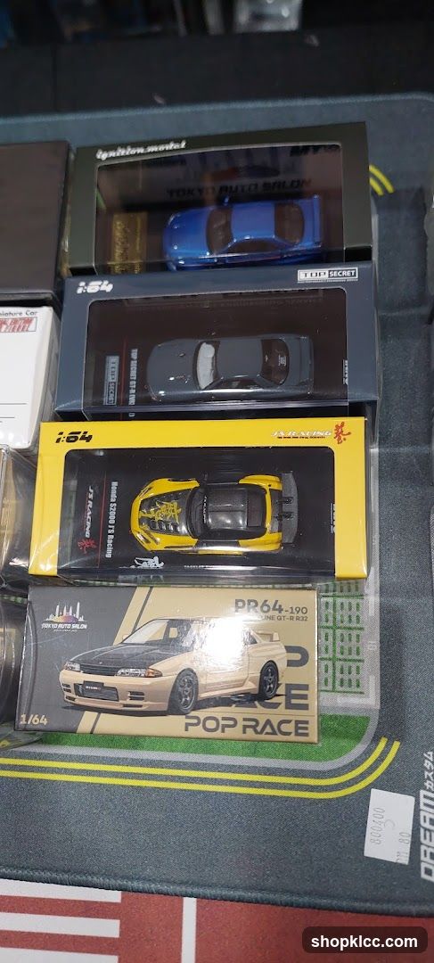 Die-cast model cars