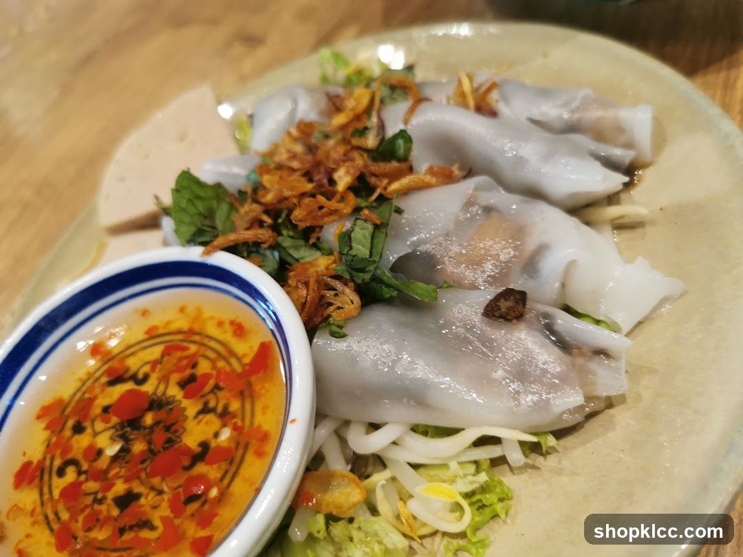 Vietnamese Steamed Rice Rolls