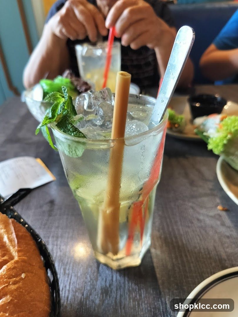 Refreshing Drink with Mint and Lime