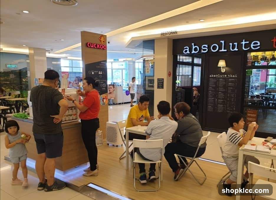 People at a food court