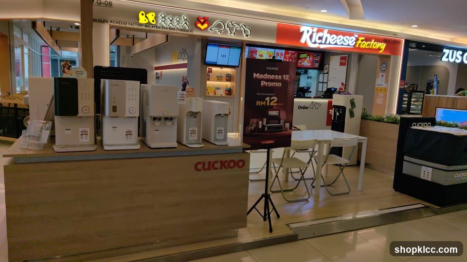 Cuckoo and Richeese Factory Storefront