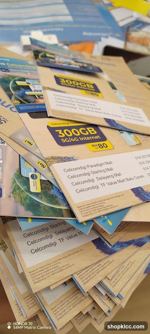 Celcomdigi Flyers Stack