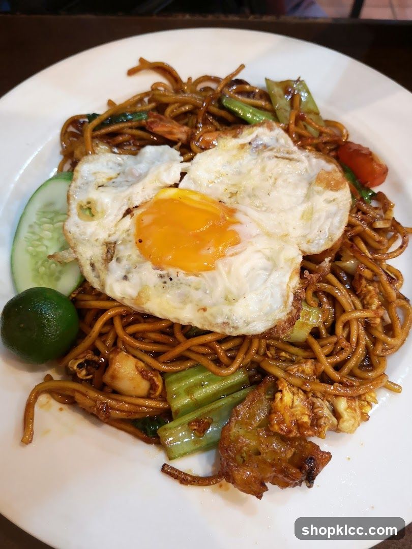 Fried Noodles with Egg