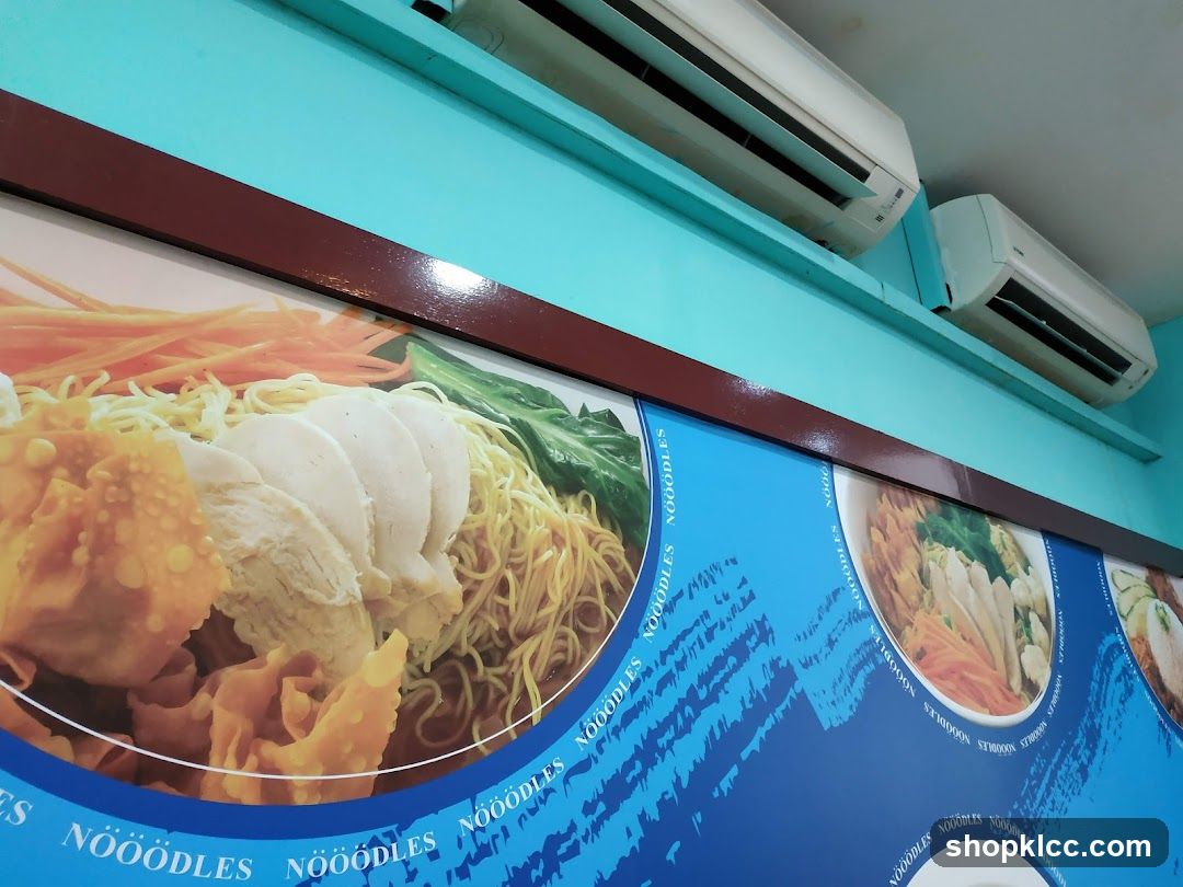 Noodles Restaurant Decor