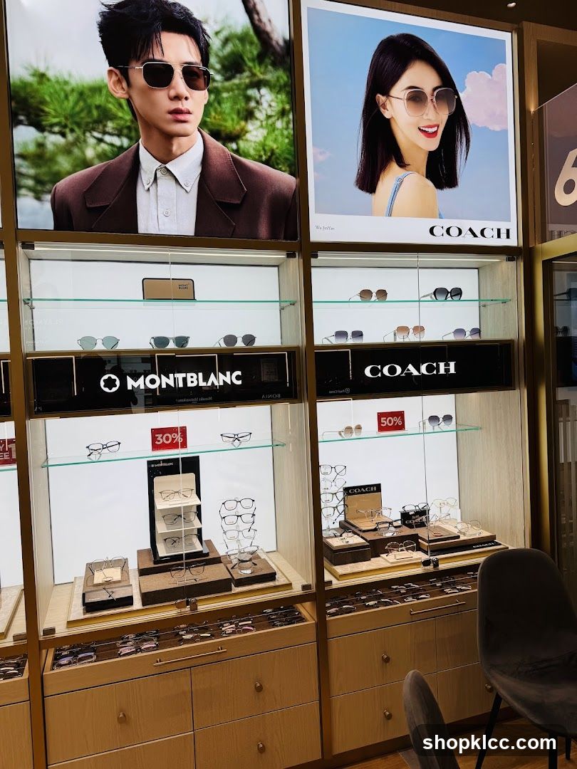 Eyewear Store Display