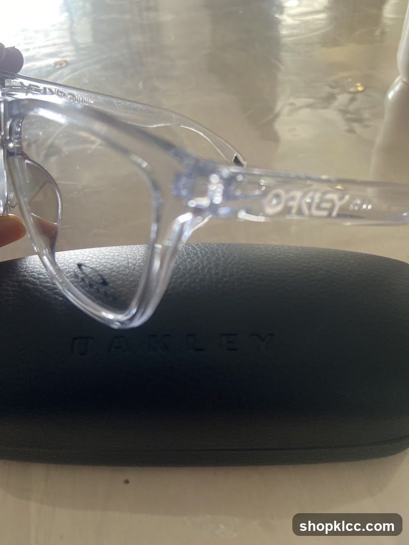 Oakley Glasses and Case