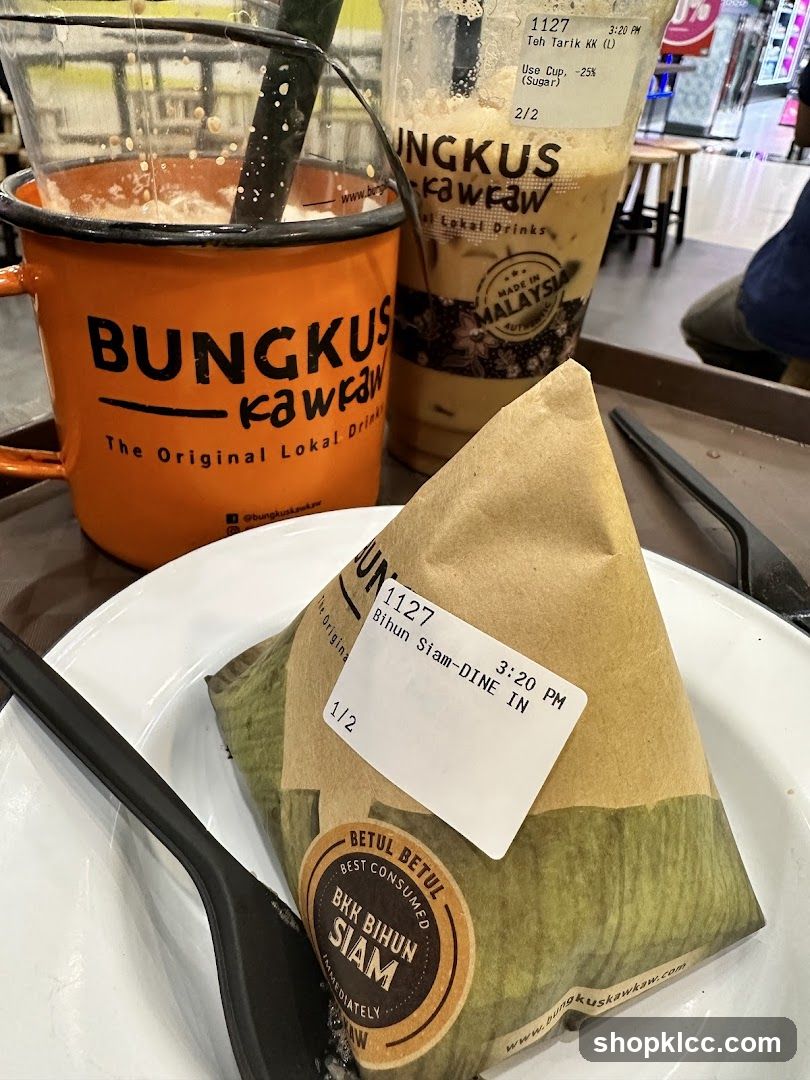 Bungkus Kaw Kaw Food and Drinks
