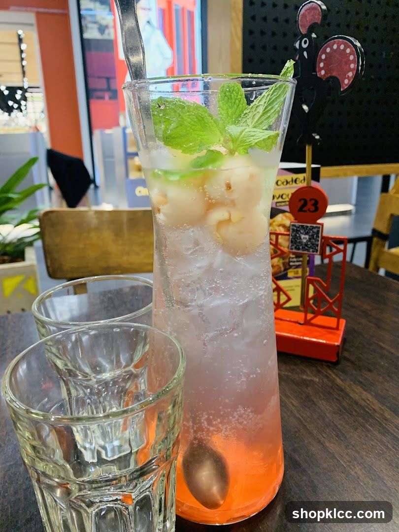 Lychee Drink with Mint