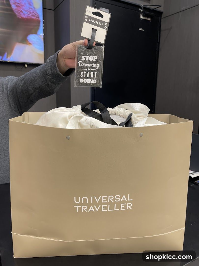 Shopping Bag and Luggage Tag