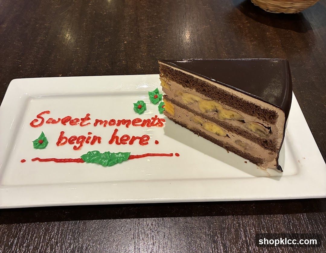 Chocolate Banana Cake Slice
