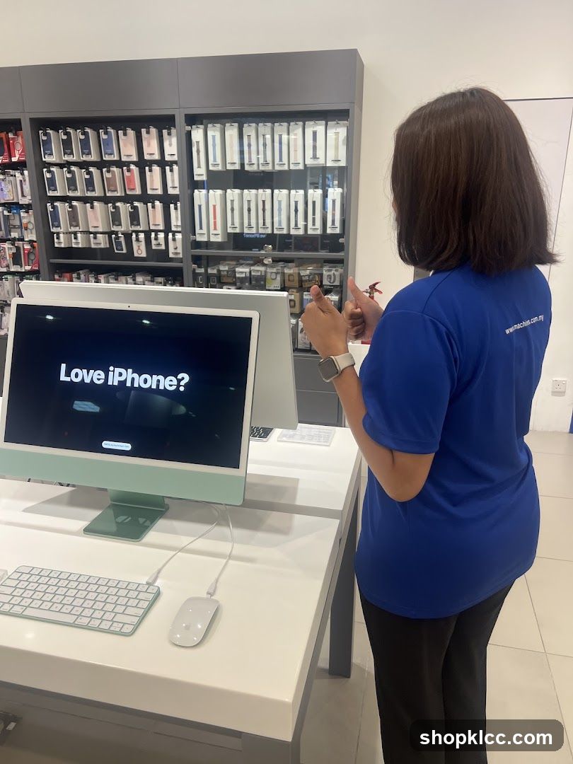 Apple Store Display