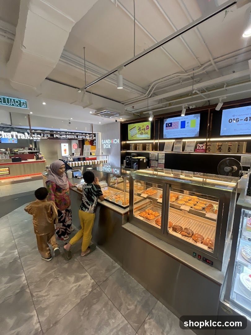 Sandwich Box Display
