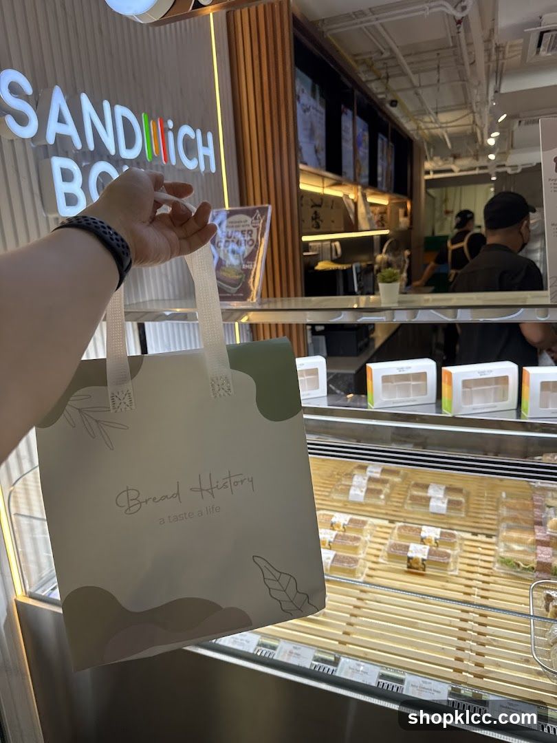 Sandwich Box and Bread History Bag