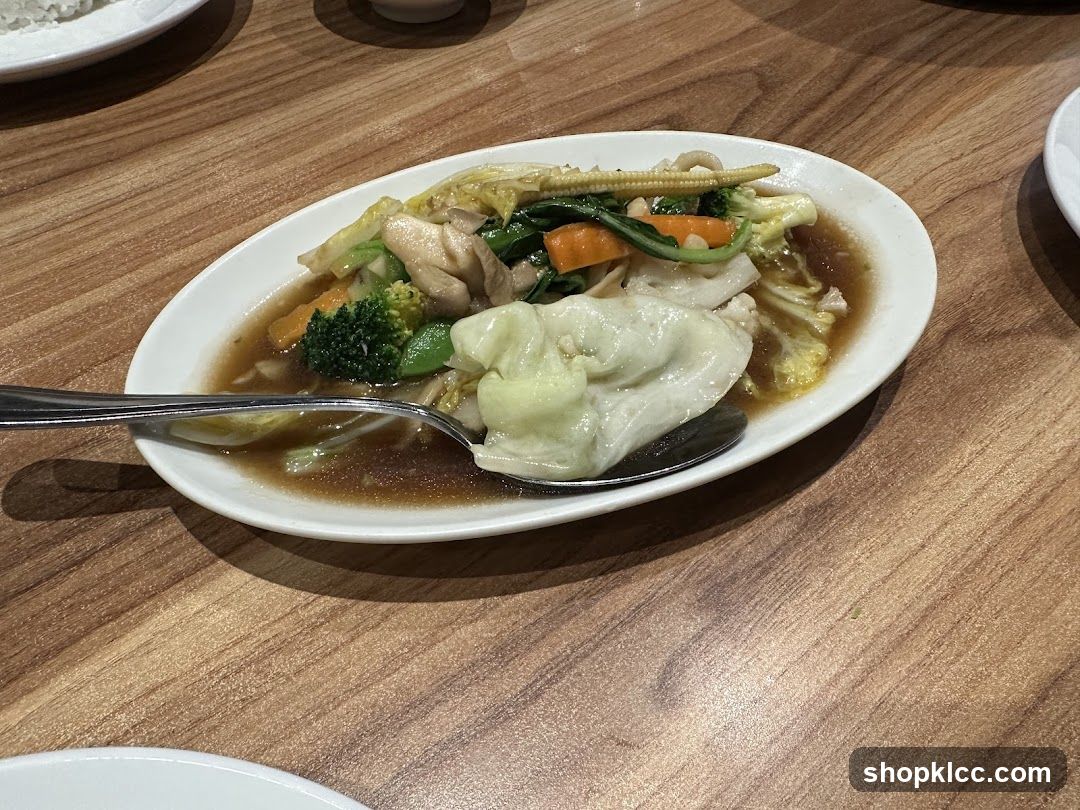 Vegetable Stir-fry with Dumplings