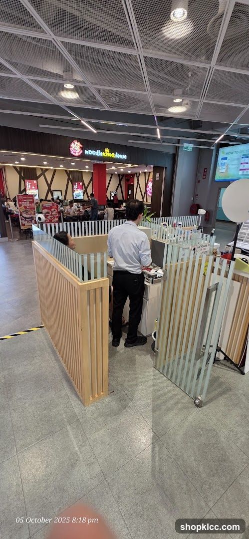 Noodle King House Interior