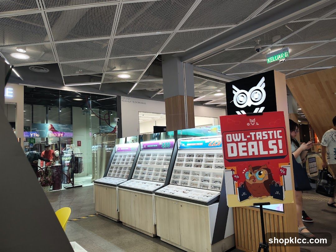 Owl-Tastic Deals Display