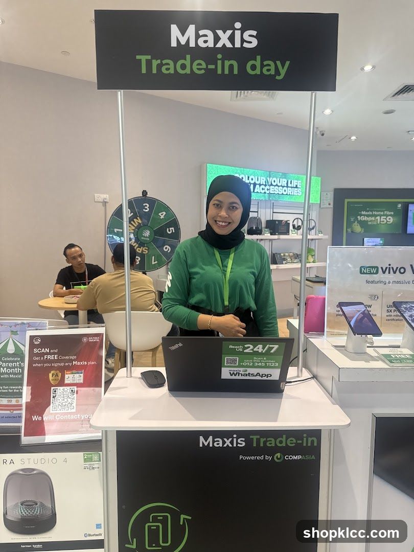 Maxis Trade-in Day Booth