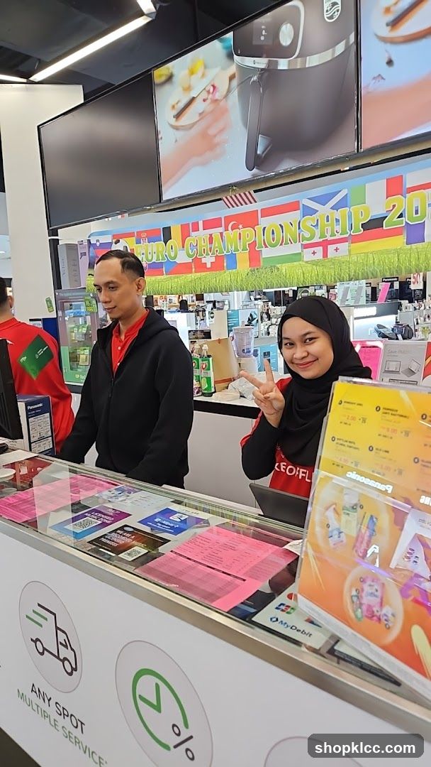 Store Counter with Staff