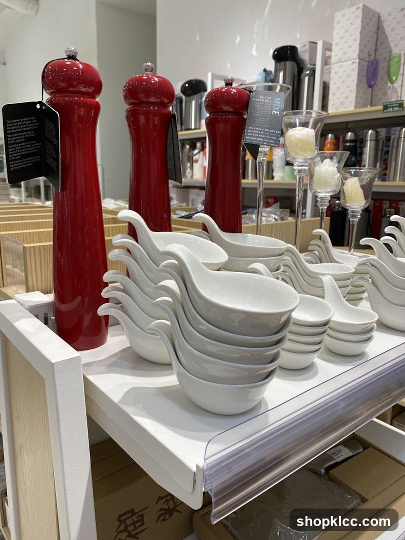 Kitchenware Display