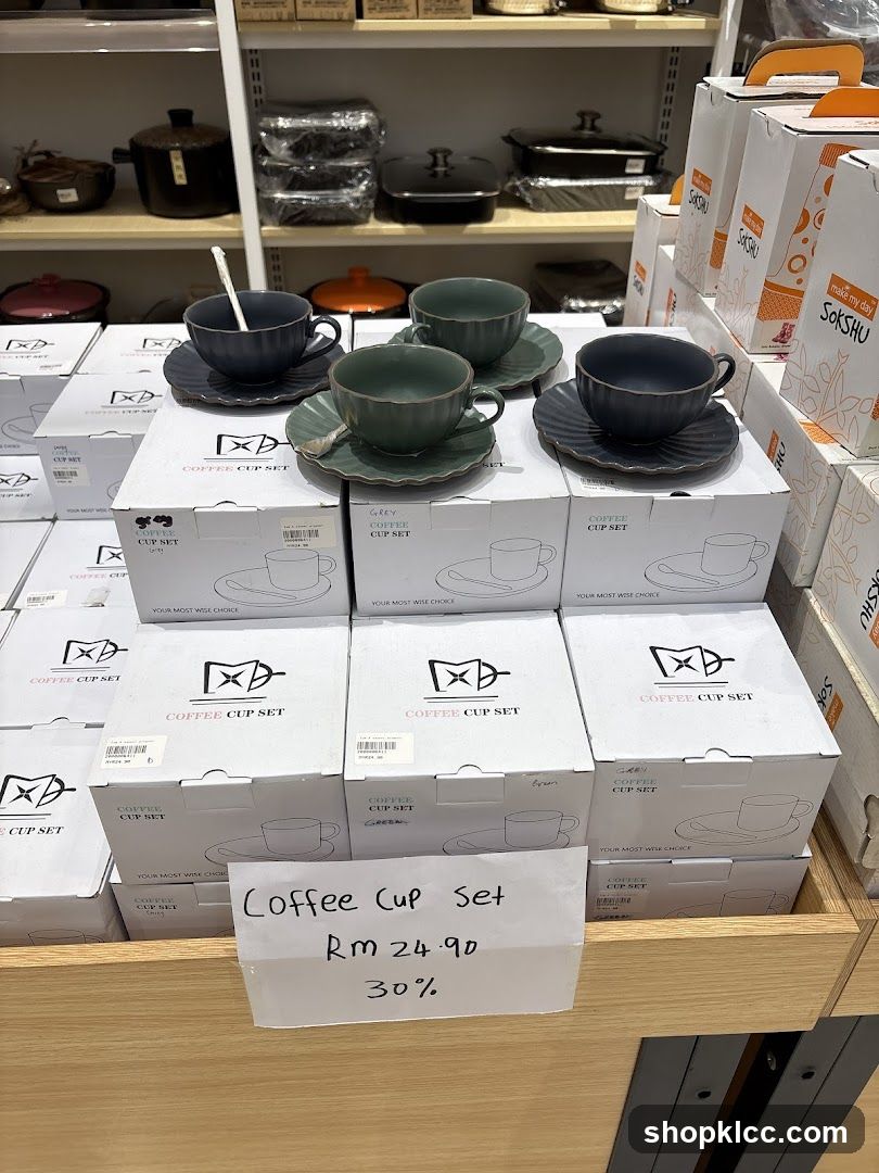 Coffee Cup Set Display