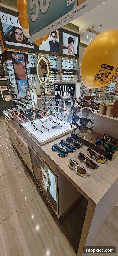 Eyewear Store Display