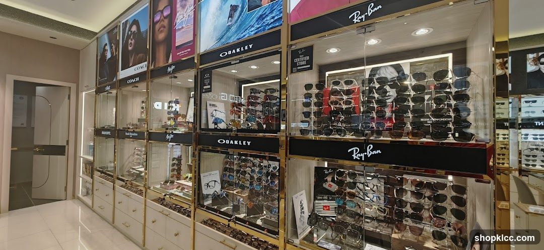 Eyewear Store Display