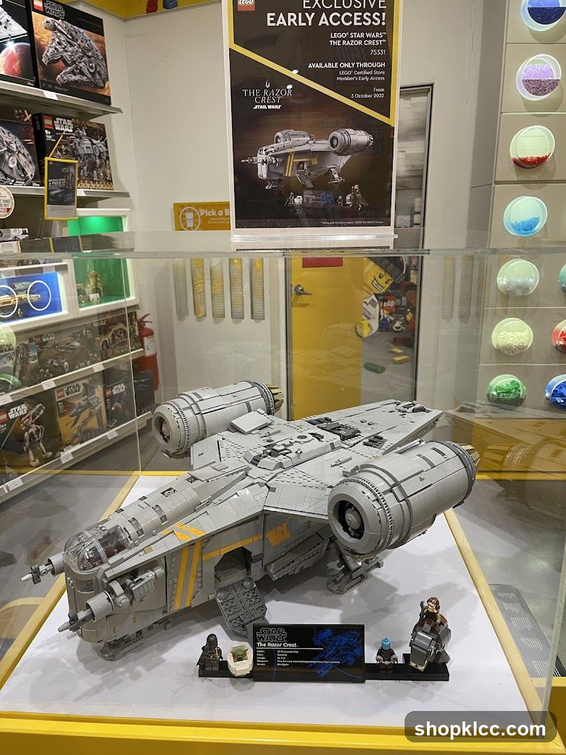 LEGO Star Wars Razor Crest Display