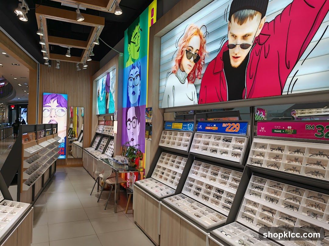 Eyewear Store Display