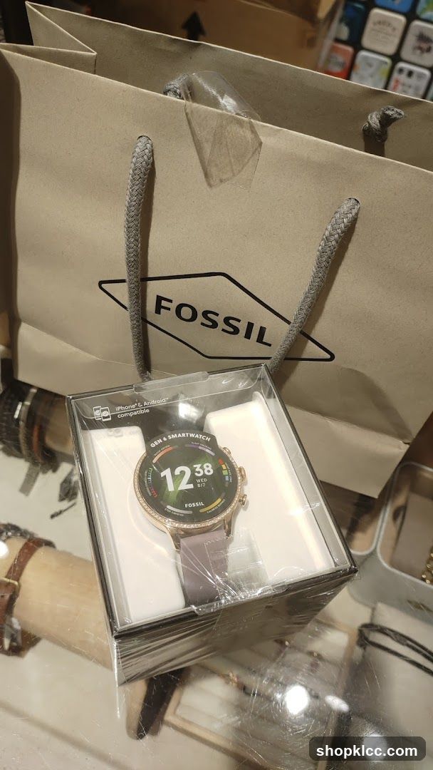 Fossil Smartwatch in Packaging