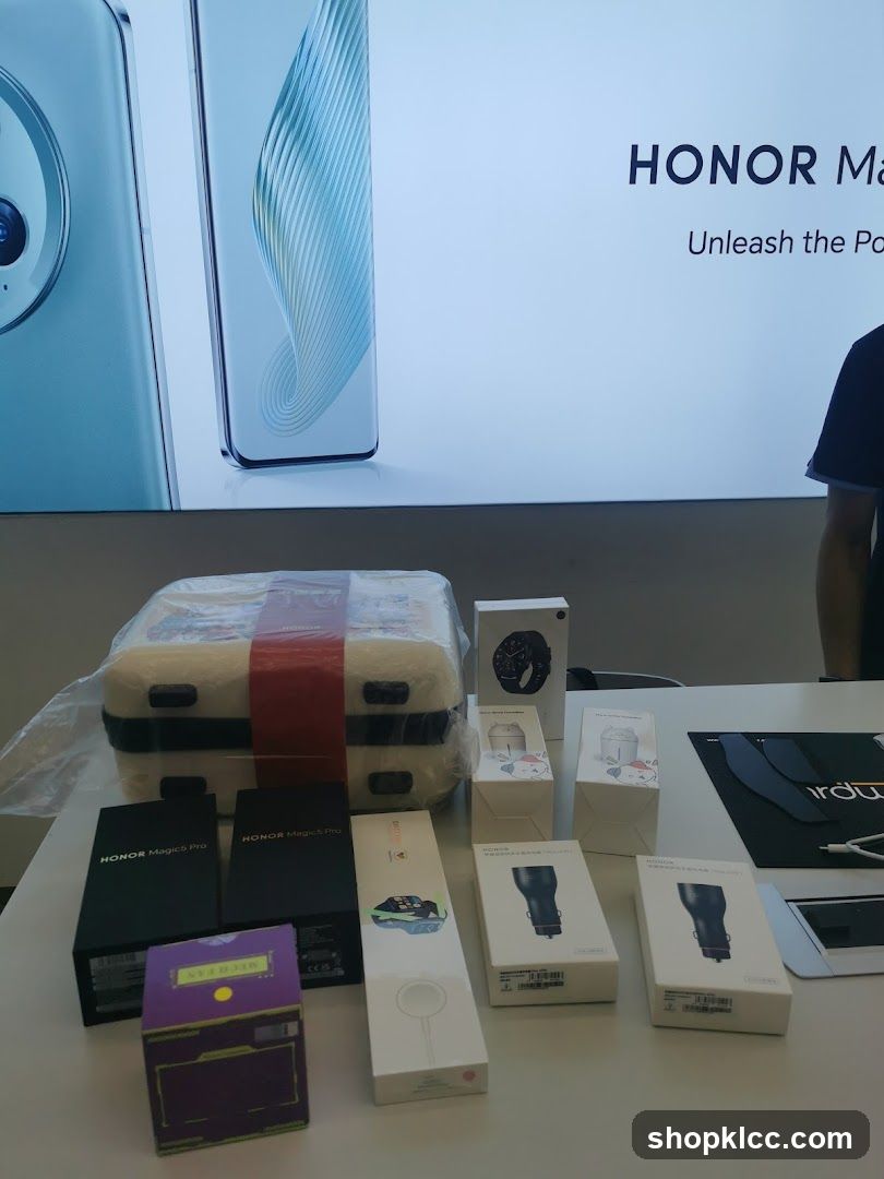 Honor Products Display
