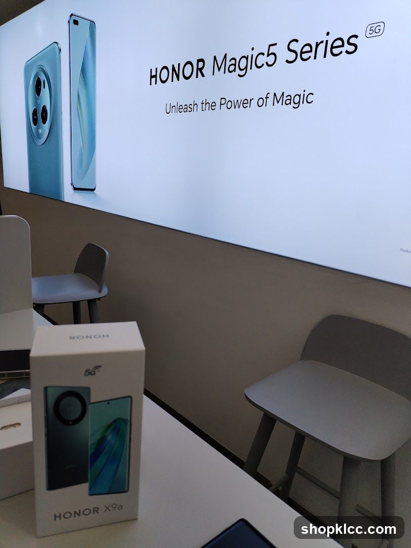 Honor Magic5 Series Advertisement