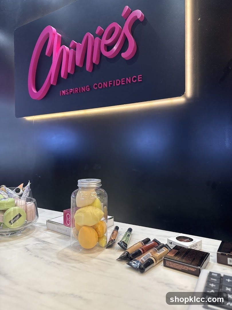 Chinies Inspiring Confidence Display
