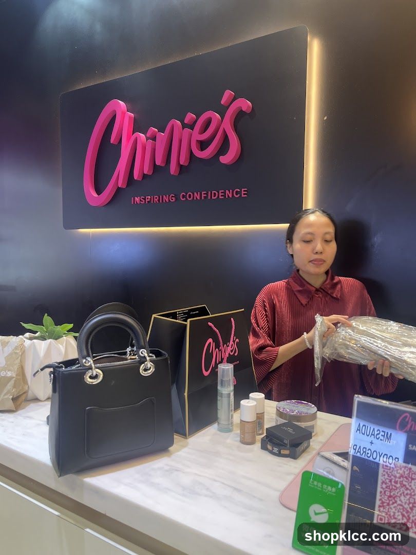 Chinies Store Counter