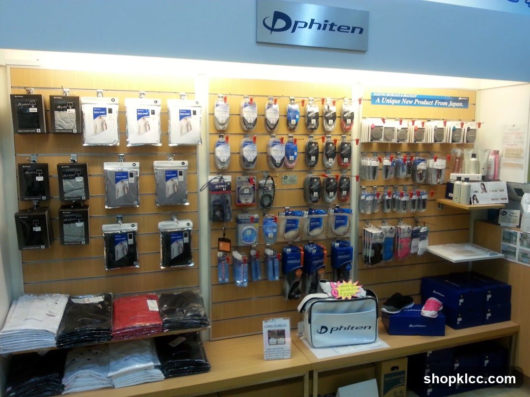 Phiten Store Interior Display