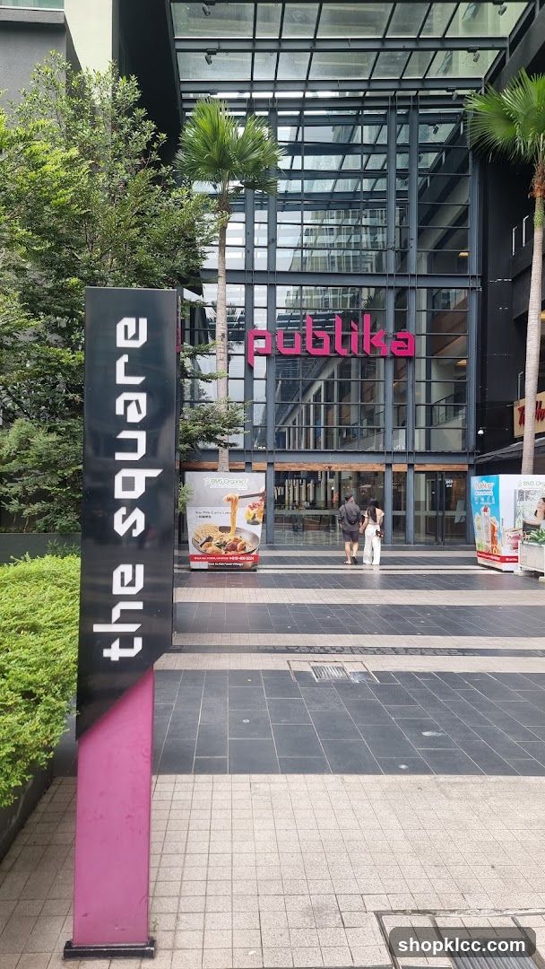 Publika Entrance