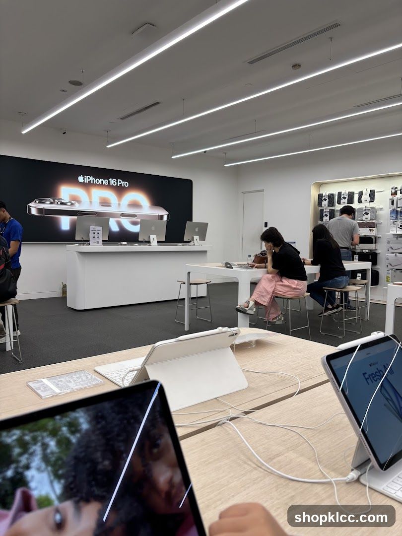 Apple Store Interior