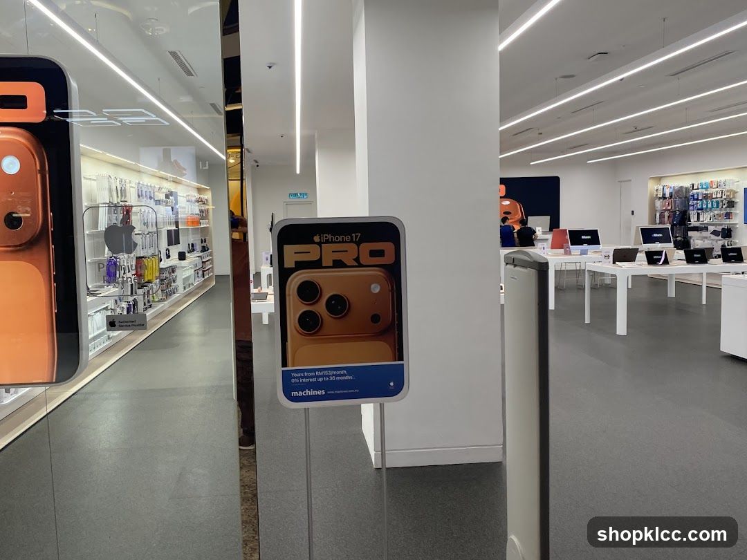 iPhone 17 Pro Advertisement