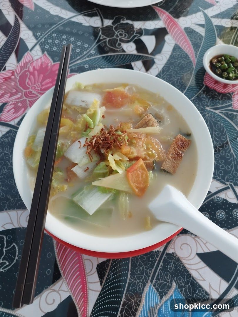Soup with Vegetables and Tofu