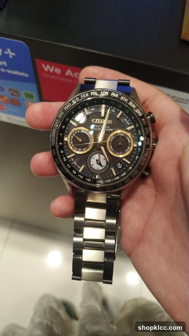 Hang Thai Watch