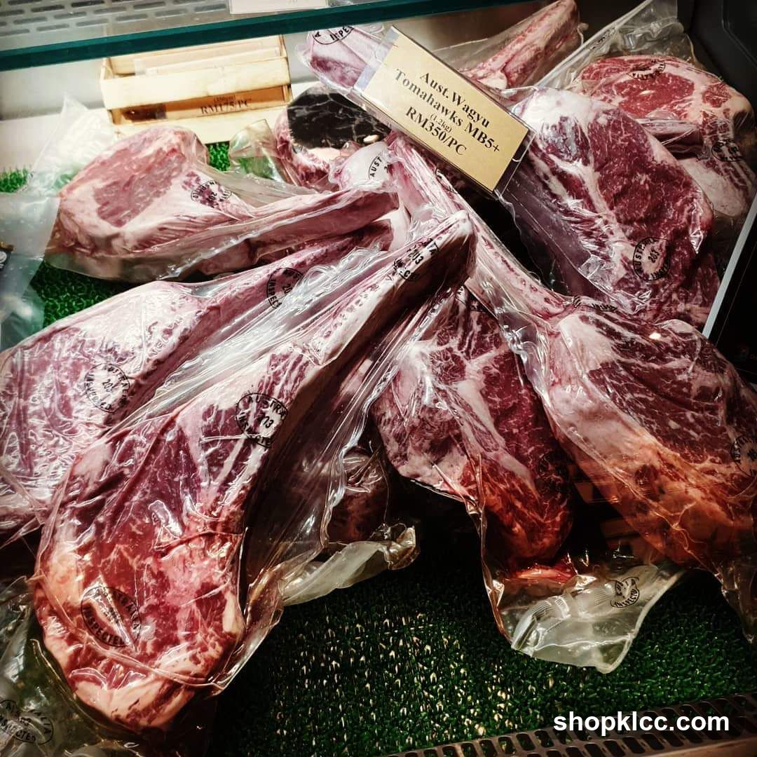 Wagyu Tomahawk Steaks