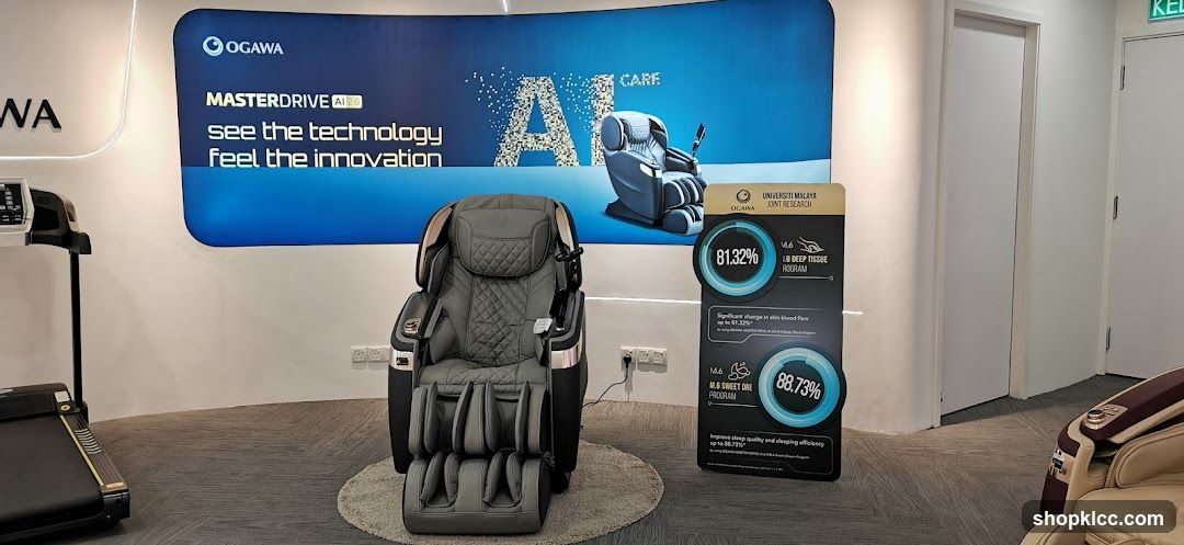 Massage Chair Display