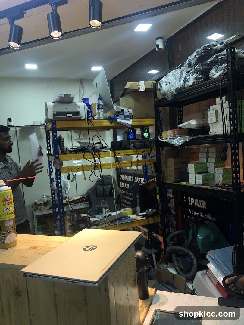 Computer Repair Shop