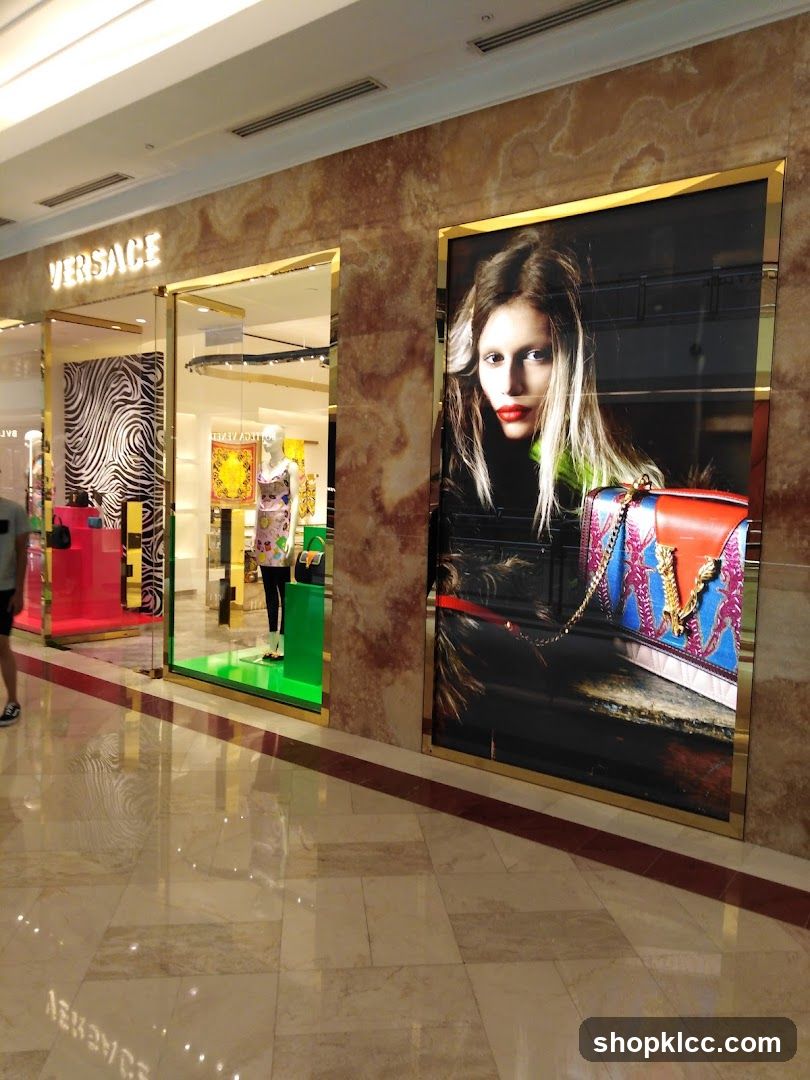 VERSACE
