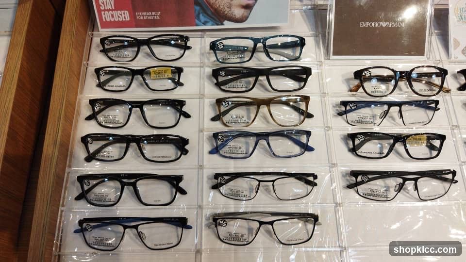 Eyeglasses Display