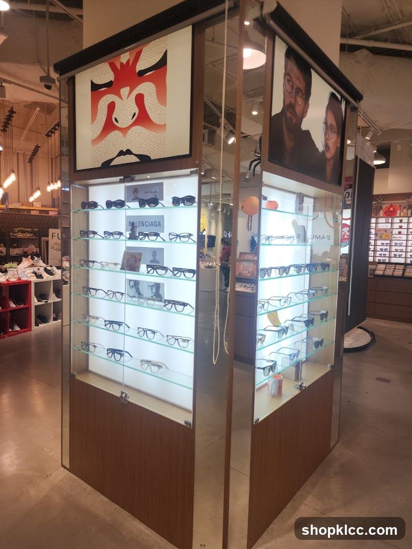 Eyewear Display Case