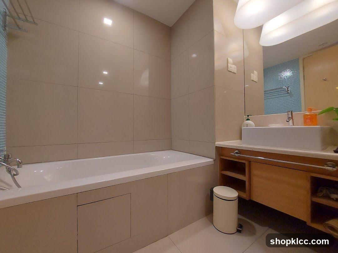 Modern Bathroom with Bathtub and Vanity